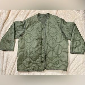 LINER, COLD WEATHER COAT MEDIUM
AMERICAN APPAREL, INC.